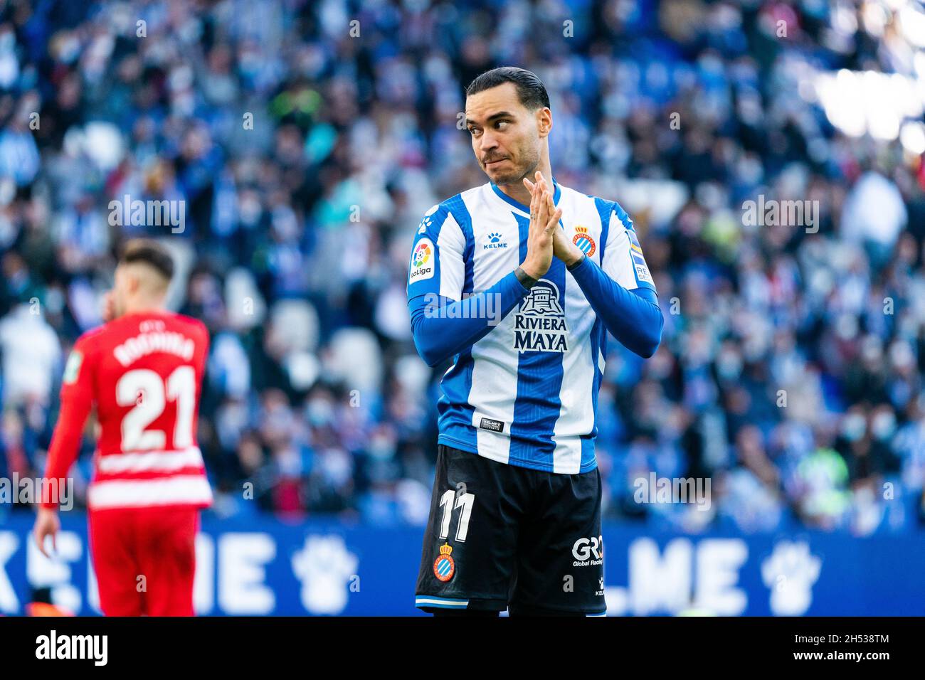 Barcellona, Spagna. 6 novembre 2021. SPAGNA-CALCIO-LA LIGA SANTANDER-RCD ESPANYOL VS GRANADA CF. La Liga Santander partita tra RCD Espanyol e Granada CF in RCD Stadium, el Prat, Spagna, il 6 novembre 2021. © Joan Gosa 2021 Credit: Joan Gosa Badia/Alamy Live News Foto Stock