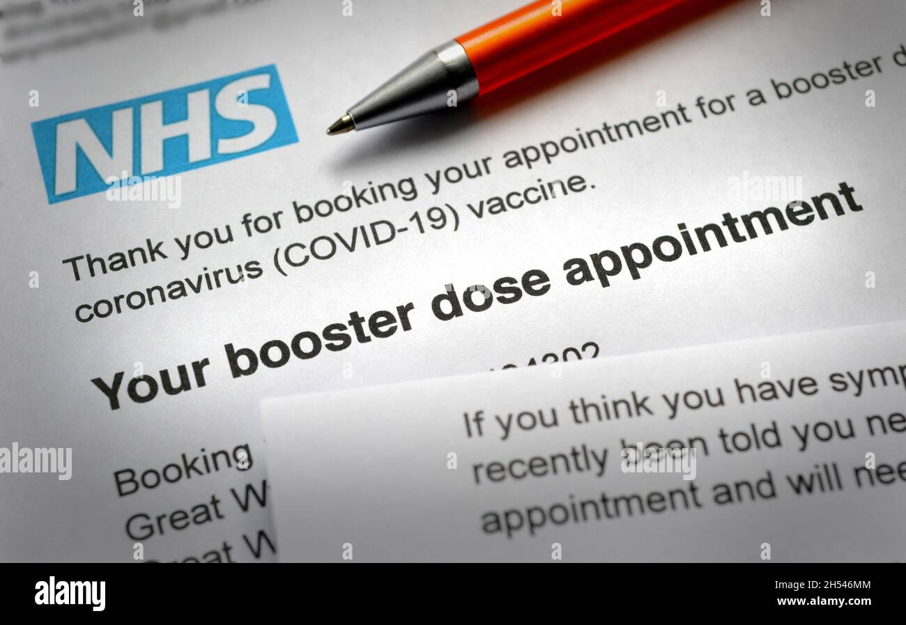 NHS COVID DOSE DI RICHIAMO LETTERA DI APPUNTAMENTO RE COVID- 19 VACCINO CORONAVIRUS VACCINO VIRUS JAB VACCINAZIONI ECC UK Foto Stock