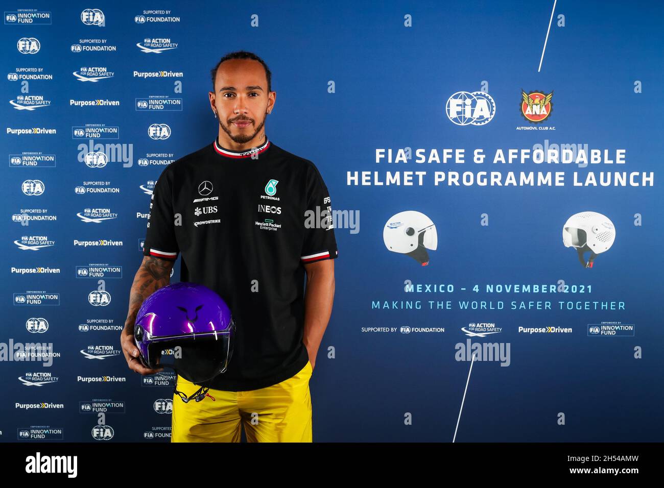 FIA Safe & Affordable casco programma: HAMILTON Lewis (gbr), Mercedes AMG F1 GP W12 e Performance, ritratto durante la Formula 1 Gran Premio De la Ciudad De Mexico 2021, Mexico City Grand Prix, 18° round del FIA Formula uno World Championship 2021 dal 5 al 7 novembre, 2021 sull'Autodromo Hermanos Rodriguez, a Città del Messico, Messico - Foto: Florent Gooden/DPPI/LiveMedia Foto Stock