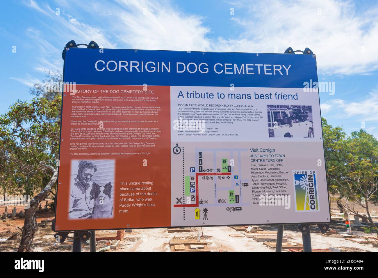 Cartello all'ingresso del Cimitero dei cani di Corrigin, un'attrazione turistica, Corrigin, regione di Wheatbelt, Australia Occidentale, WA, Australia Foto Stock