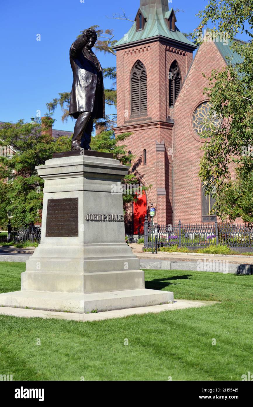 Concord, New Hampshire, Stati Uniti. La statua di John Parker Hale si trova sui terreni del Campidoglio dello Stato del New Hampshire. Foto Stock