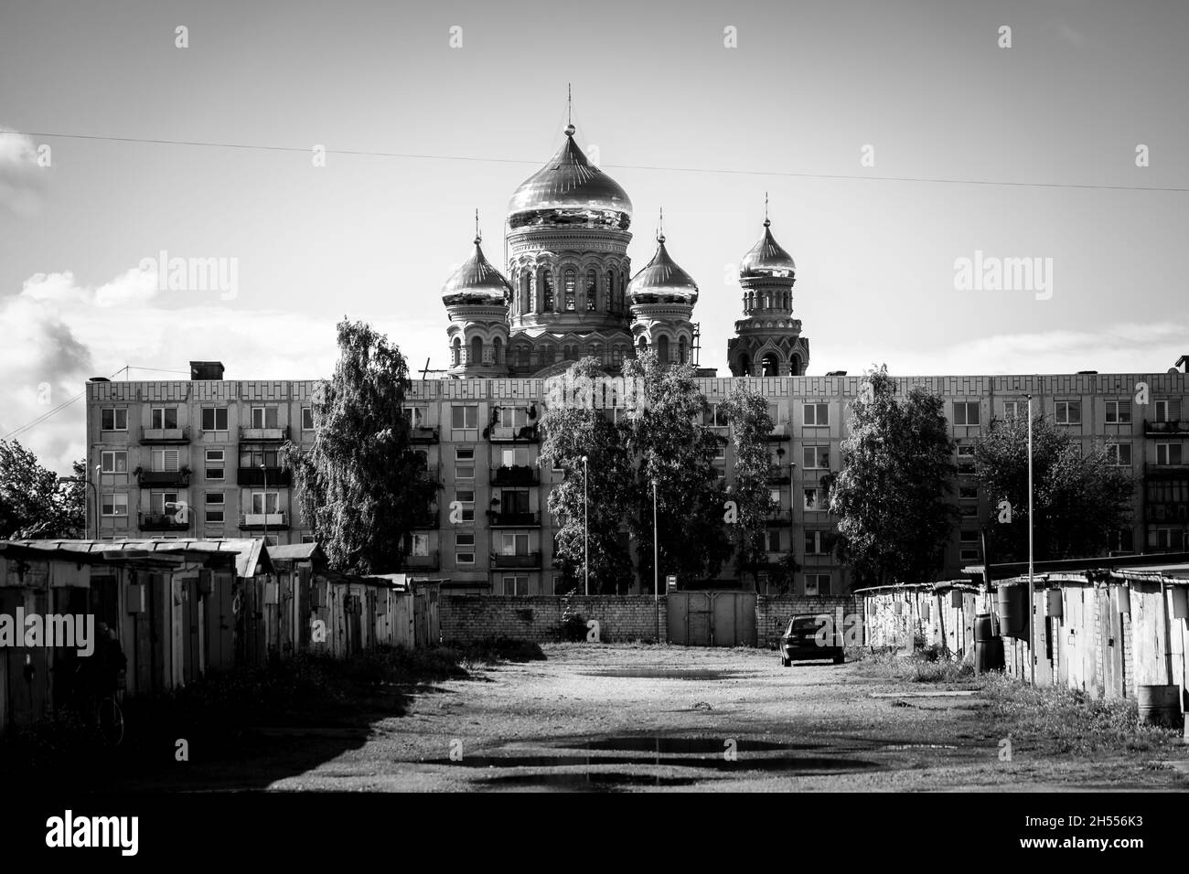 Liepaja chiesa estate viaggio lettonia Foto Stock