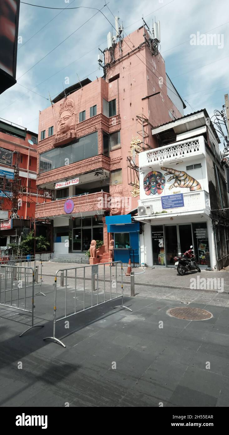 Perdita di reddito Khaosan Road o Khao San Road Phra Nakhon District Bangkok Thailandia perdita di reddito Foto Stock