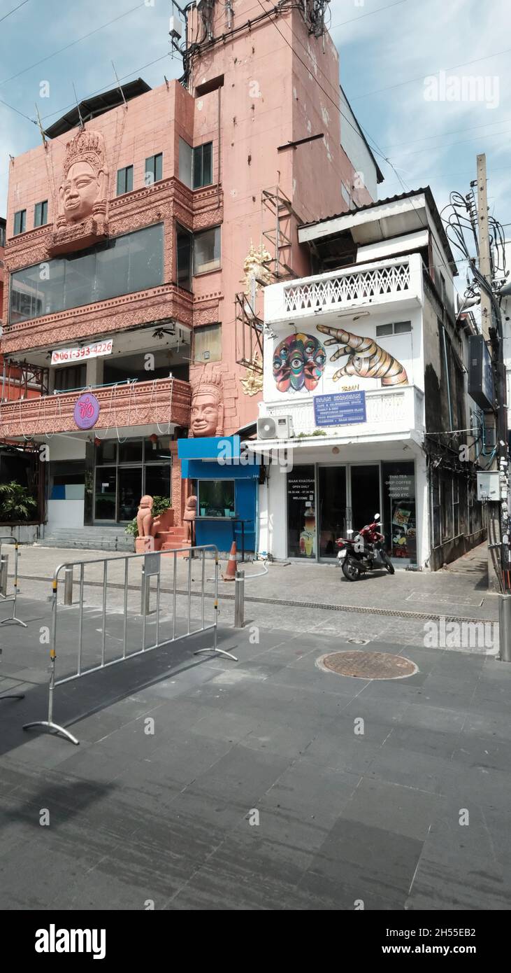 Perdita di reddito Khaosan Road o Khao San Road Phra Nakhon District Bangkok Thailandia perdita di reddito Foto Stock
