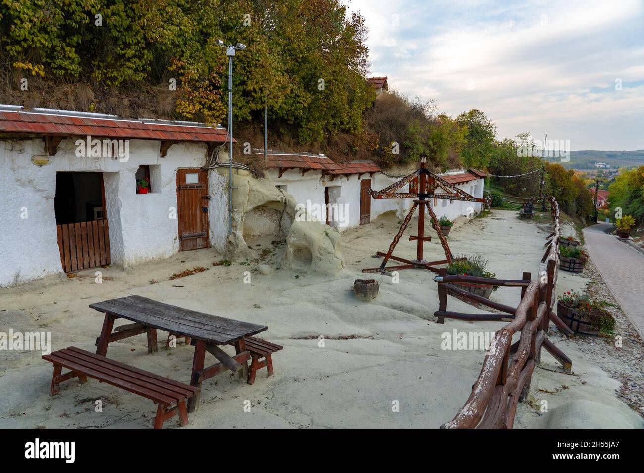 case in grotta appartamenti vecchio villaggio storico in Egerszalok Ungheria . Foto Stock