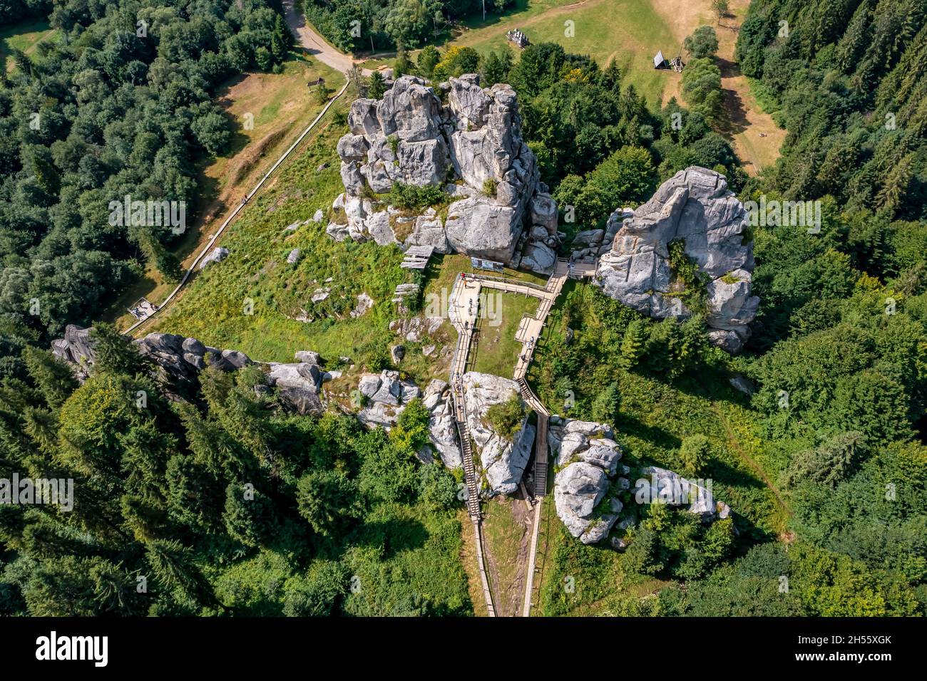 Festung Tustan aus der Luft | Luftbilder von der Festung Tustan in der Ukraine | Fortezza Tustan fotografata dall'aria Foto Stock