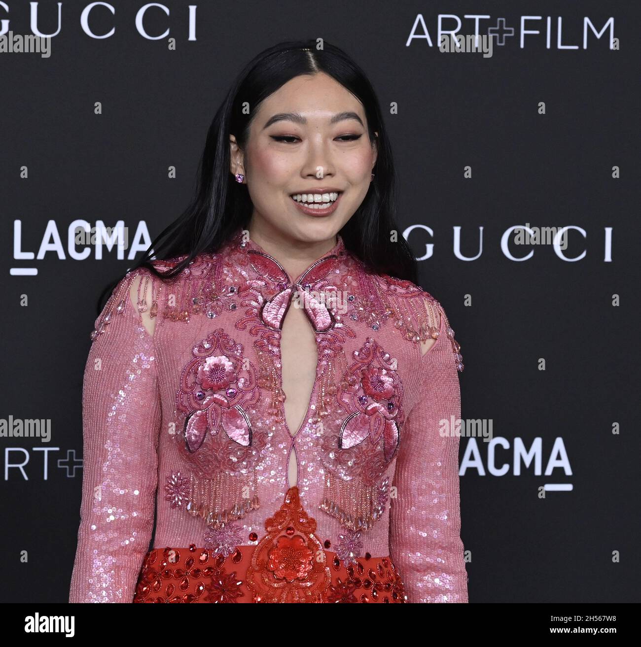 Awkwavina partecipa al 10° gala annuale del LACMA Art+Film al Los Angeles County Museum of Art di Los Angeles sabato 6 novembre 2021. Foto di Jim Ruymen/UPI Foto Stock