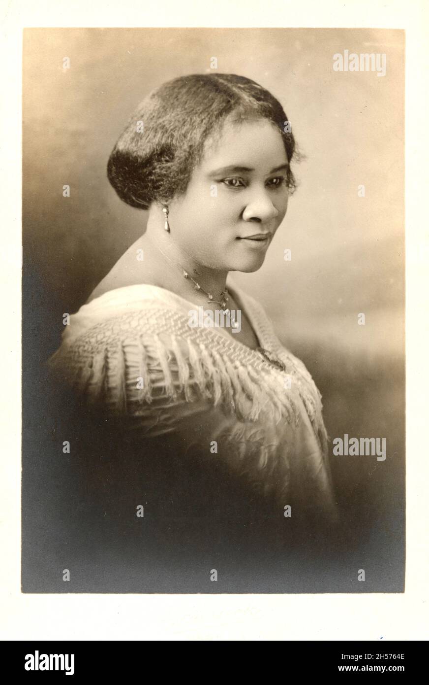 Signora C. J. Walker - Signora C. J. Walker era un imprenditore, filantropo e attivista politico e sociale afro-americano. Foto Stock
