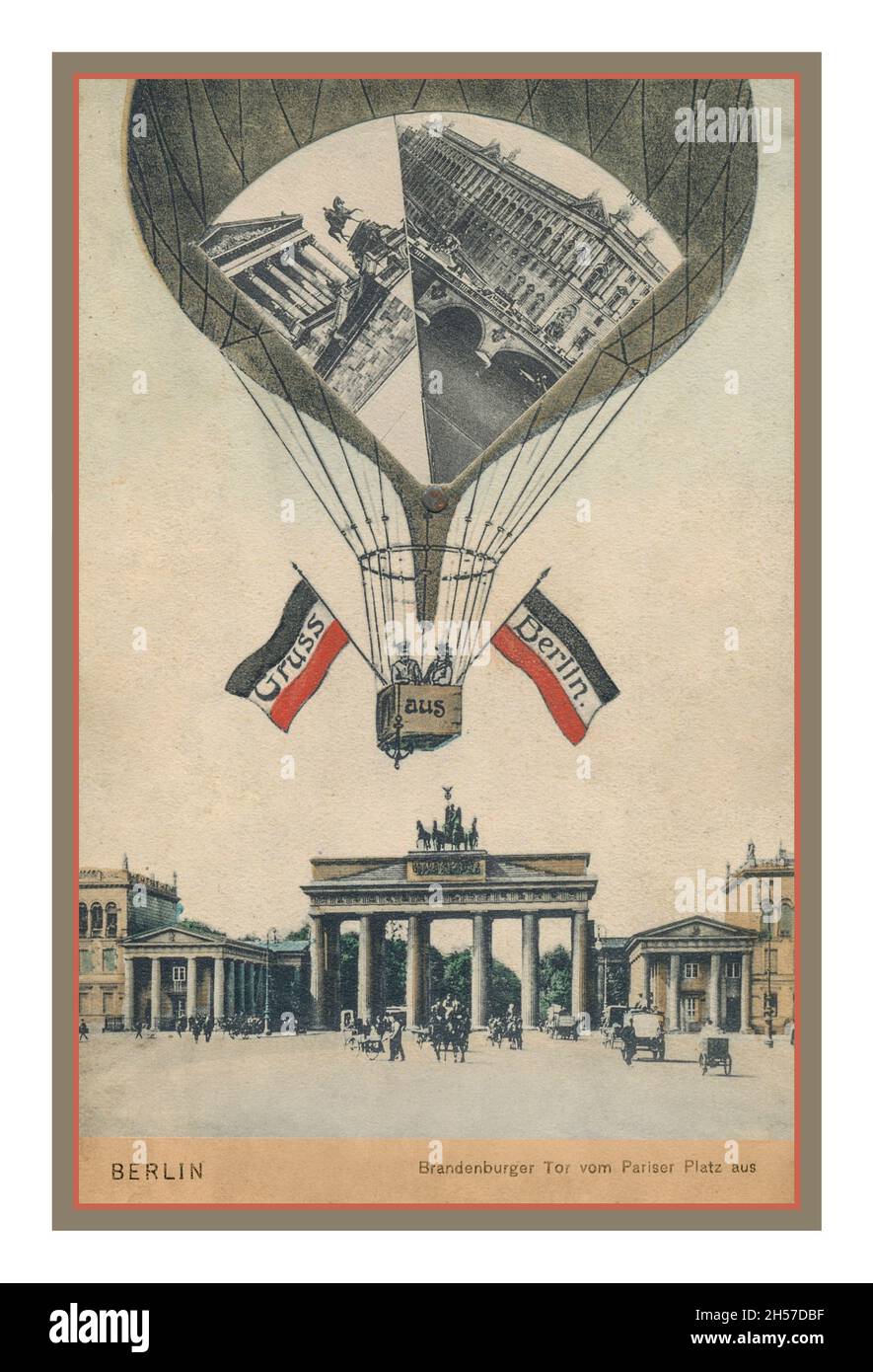 PORTA DI BRANDEBURGO Vintage Travel Archive 1800s 'GRUSS aus BERLIN' 'saluto da Berlino' poster di viaggio con le ultime novità in viaggio con una mongolfiera sopra la porta di Brandeburgo a Pariser Platz Berlino Germania Foto Stock