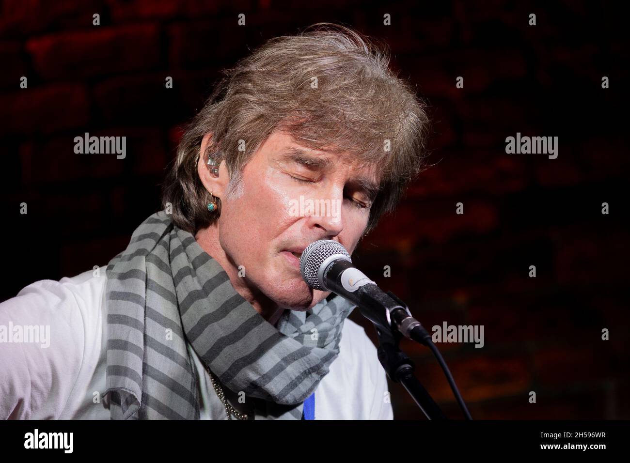 Treviglio Bergamo Italy 07 November 2021 Ronn Moss - Live at Revel Theatre Pub © Andrea Ripamonti / Alamy Foto Stock