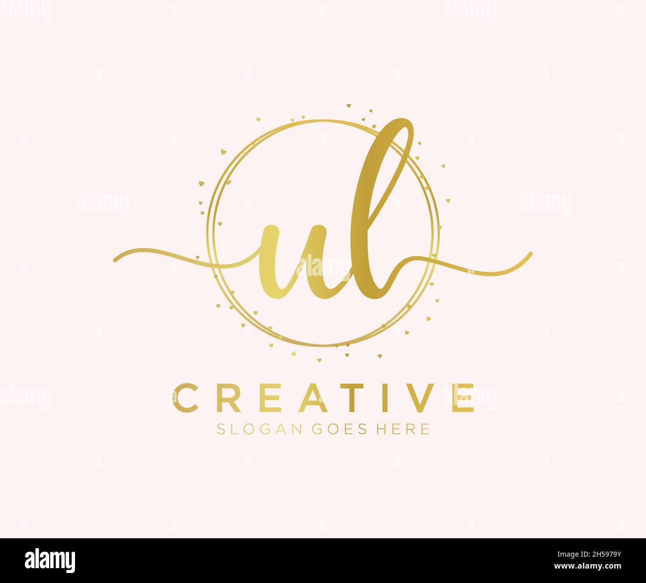 Logo femminile UL. Utilizzabile per la natura, salone, centro benessere, cosmetici e loghi di bellezza. Elemento modello di disegno con logo a vettore piatto. Illustrazione Vettoriale