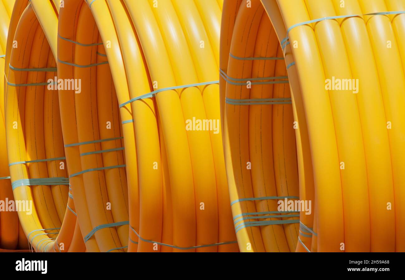 Linea flessibile per gas naturale sotterranea a spirale Foto Stock