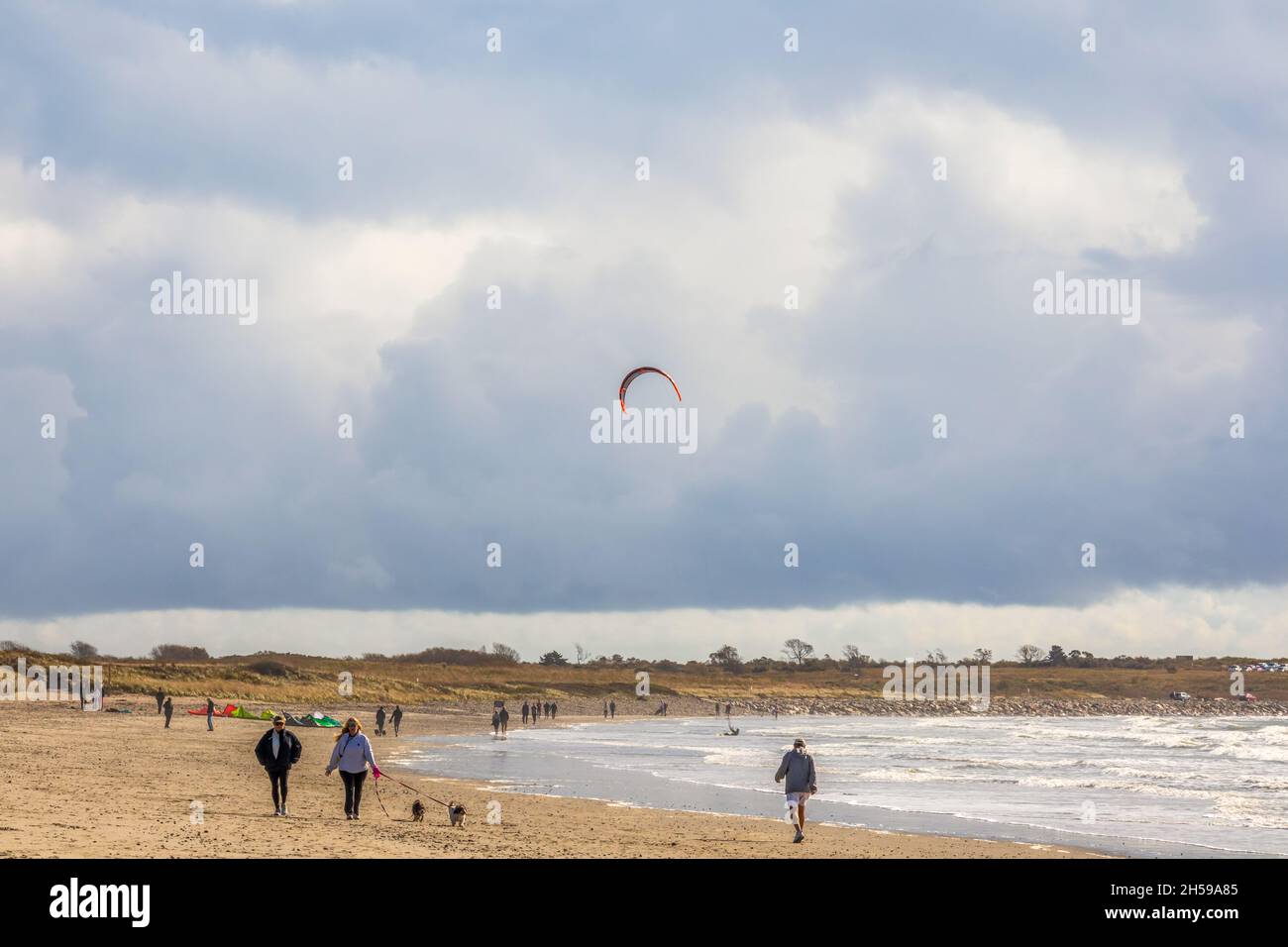 Vista panoramica della spiaggia e dell'area residenziale di Middleton, Rhode Island, dal Second Beach Park Foto Stock