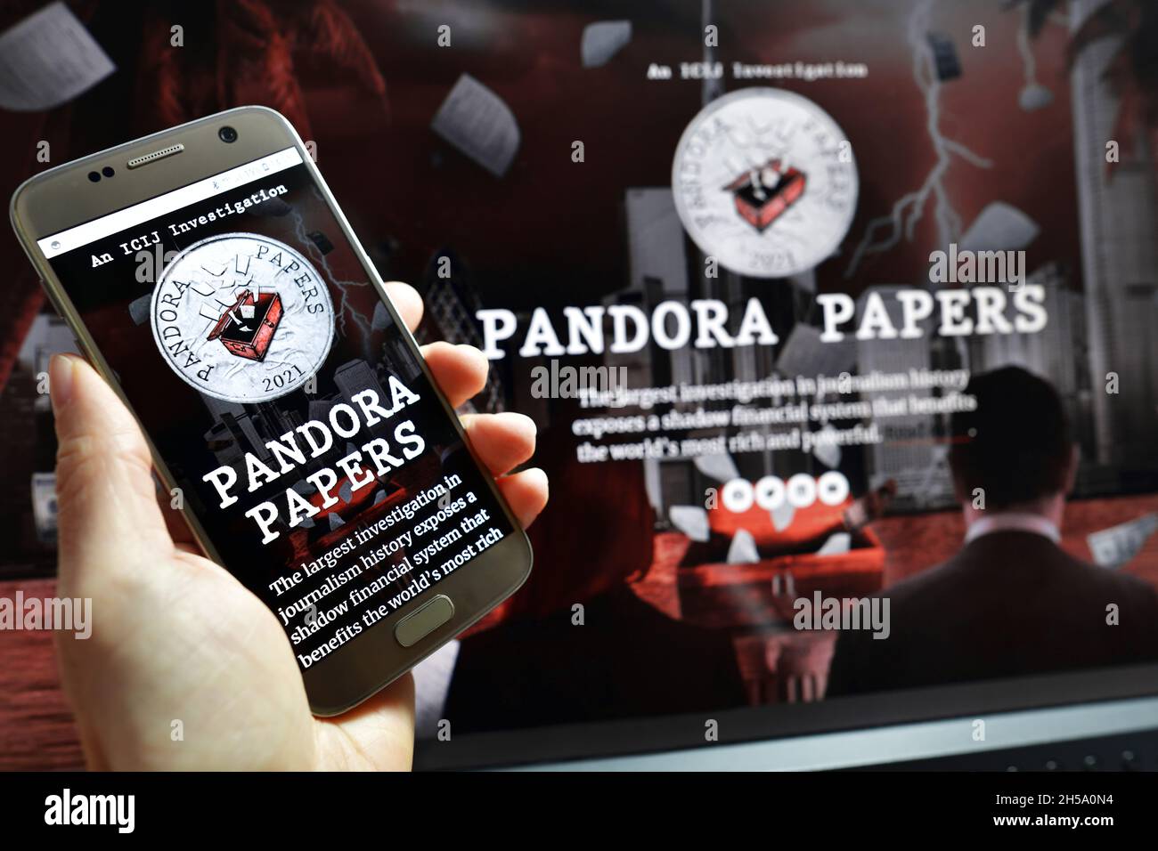 Website von ICIJ mit den Pandora Papers Enthüllungen Foto Stock