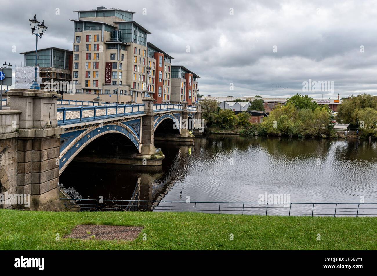 Il Victoria Jubilee Bridge sul fiume Tees a Stockton, County Durham, Regno Unito Foto Stock