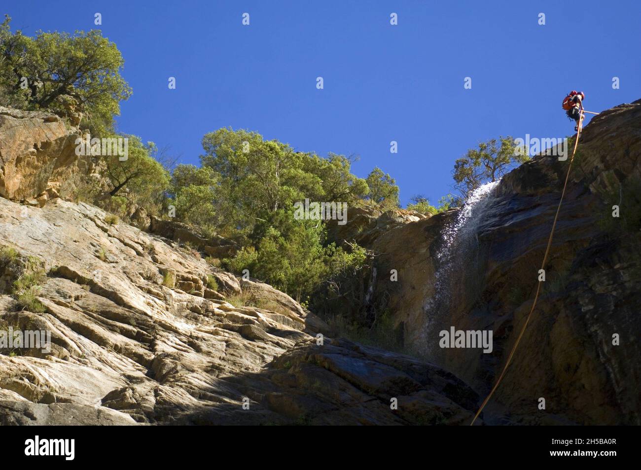 DISCESA LUNGO IL CANYON CIUFFATU, LE MONTAGNE DI BAVELLA, CORSICA DEL SUD (2A) FRANCIA Foto Stock