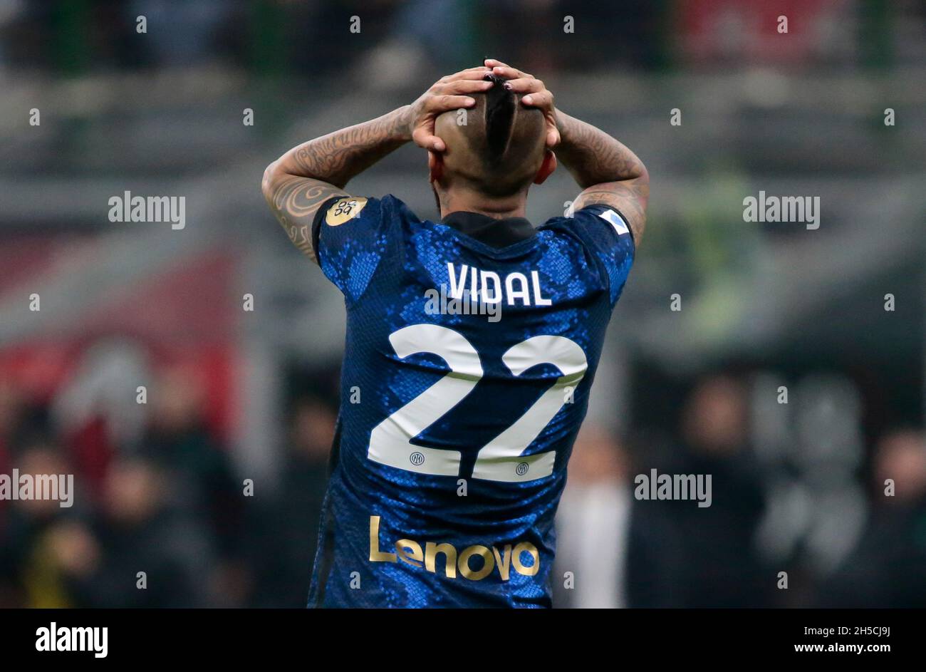 Milano, 07 novembre 2021 Arturo Vidal (FC Internazionale) durante la Serie Italiana Una partita di calcio tra AC Milan e FC Internazionale il prossimo novembre Foto Stock