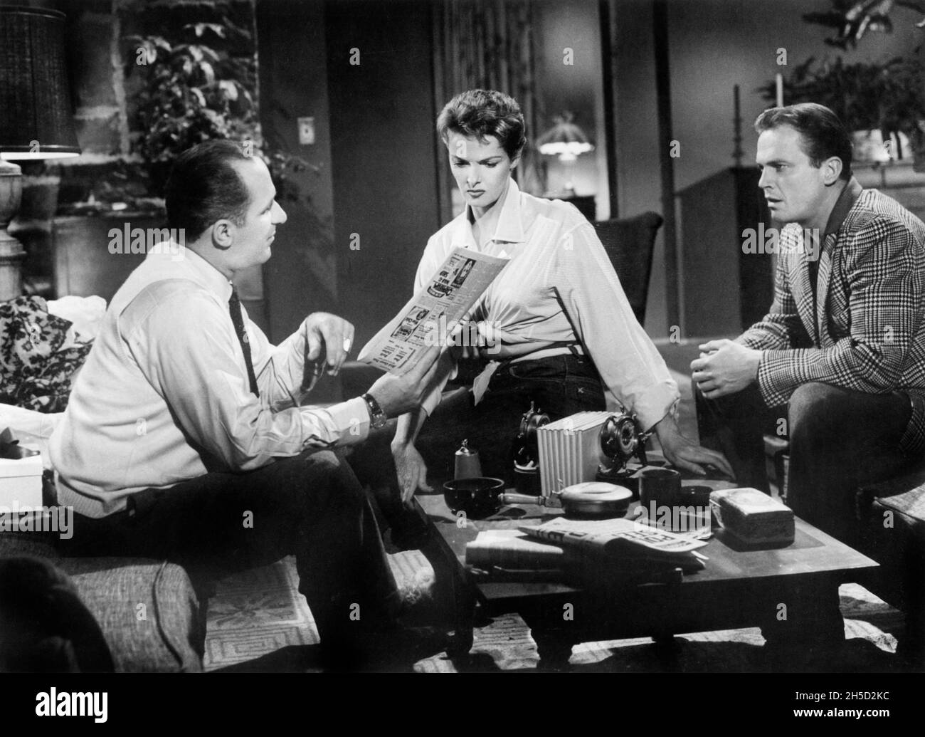 Keenan Wynn, Jane Russell, Ralph Meeker, on-set of the Film, 'The Fuzzy Pink nightgown', United Artists, 1957 Foto Stock