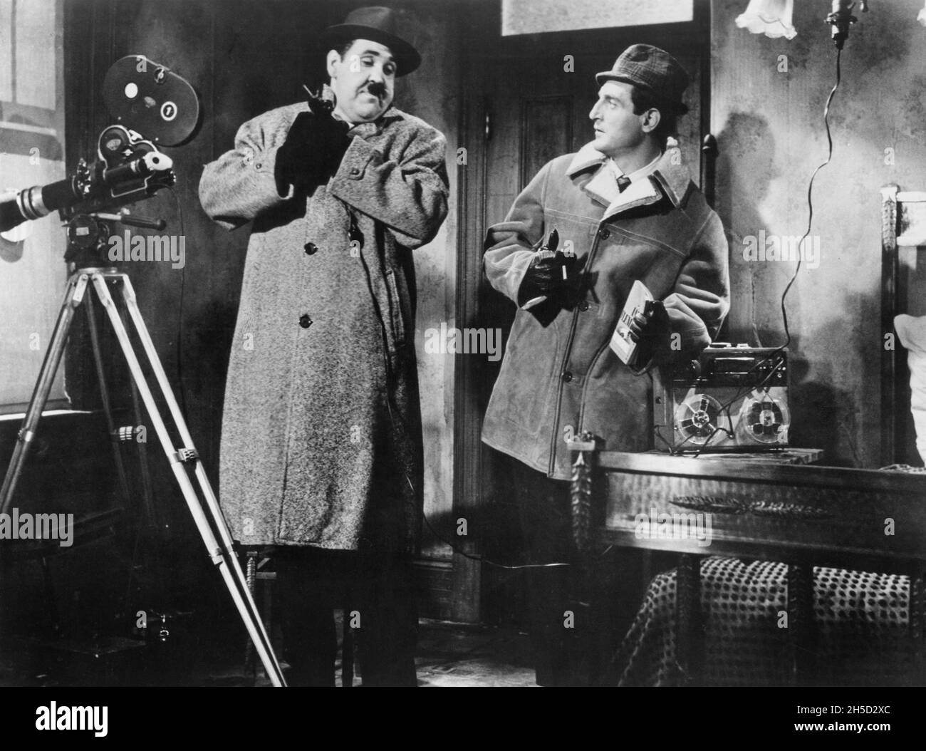 Cliff Osmond (a sinistra), in set of the Film, 'The Fortune cookie', United Artists, 1966 Foto Stock