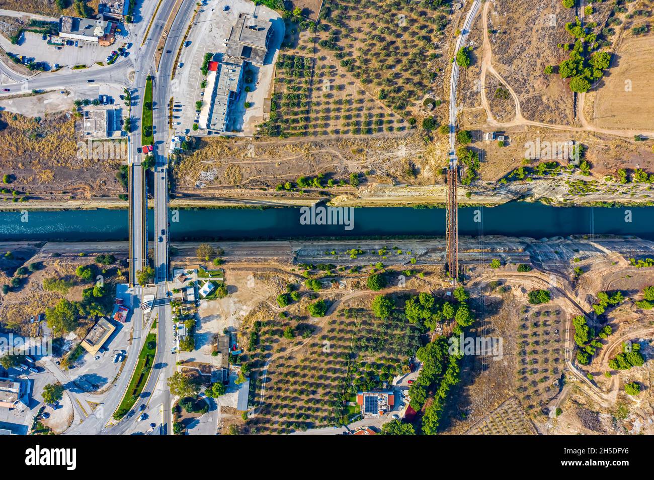 Korinth Kanal in Griechenland aus der Luft | Corinth Canal dall'alto Foto Stock
