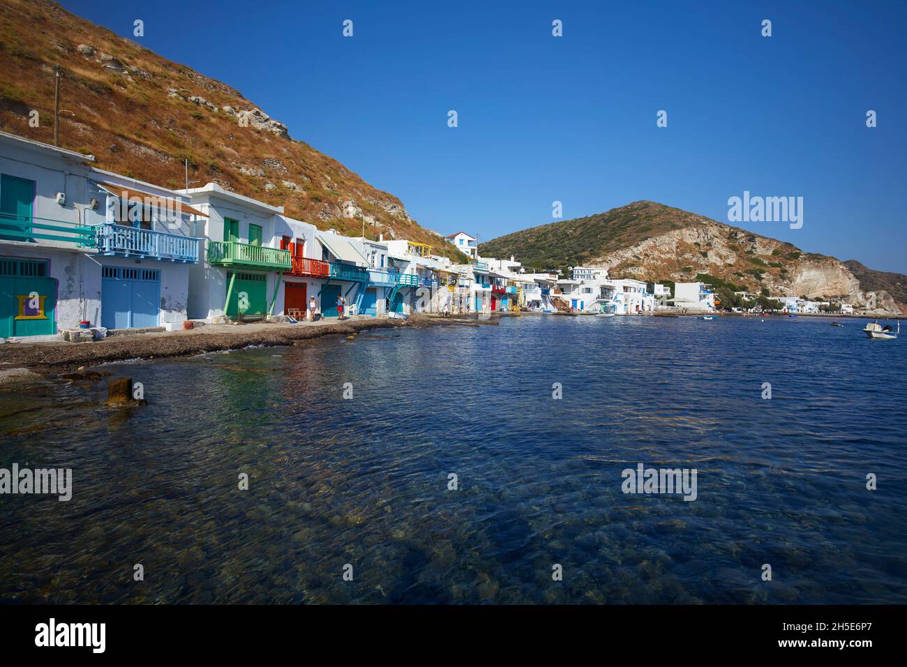Il colorato villaggio di Klima, l'isola di Milos, la Grecia Foto Stock