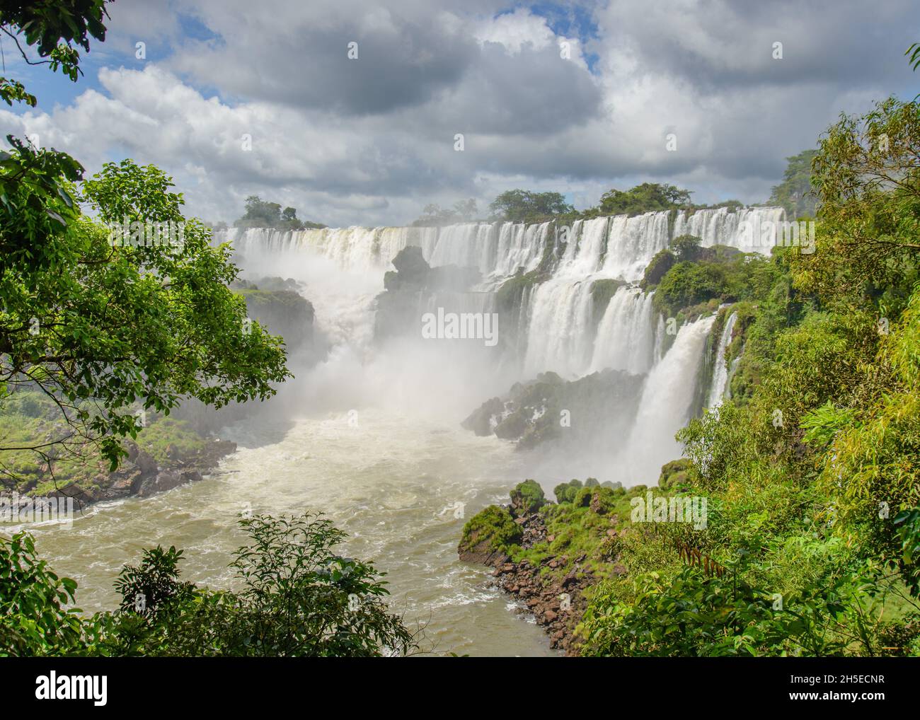 Vista delle Cascate di Iguazu dal lato Argentina Foto Stock