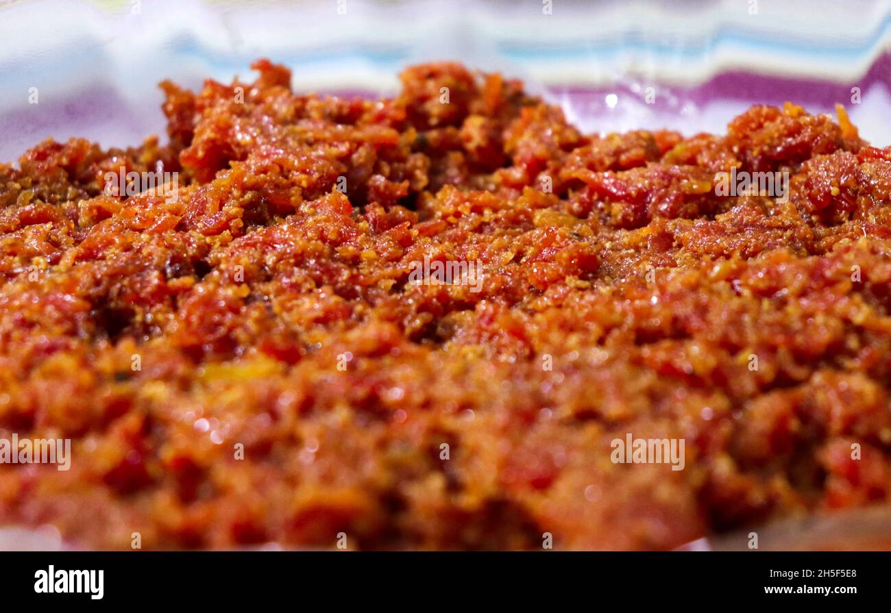 Primo piano di Gajar ka halwa. Carota indiana halwa. Foto Stock