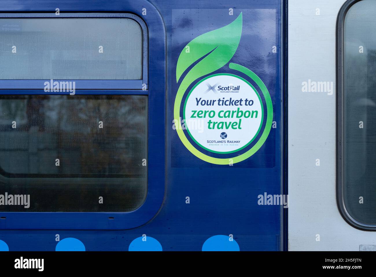 Adesivo da viaggio Zero Carbon sul treno ScotRail - Scozia, Regno Unito Foto Stock