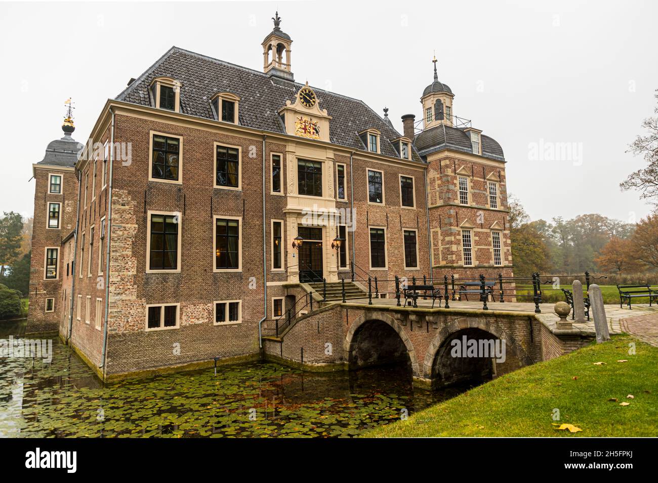 Il Castello di Ruurlo è un edificio storico della provincia di Gelderland, nella parte orientale dell'Olanda. Ruurlo, Paesi Bassi Foto Stock