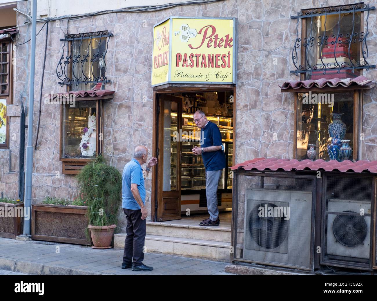 Petek Pastanesi (patisserie) Famagosta, Cipro Foto Stock