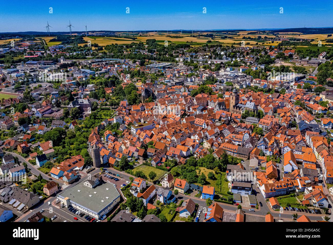 Die Stadt Alsfeld in Hessen aus der Luft - Luftbilder von Alsfeld | German Town Alsfeld in Hesse dall'alto Foto Stock