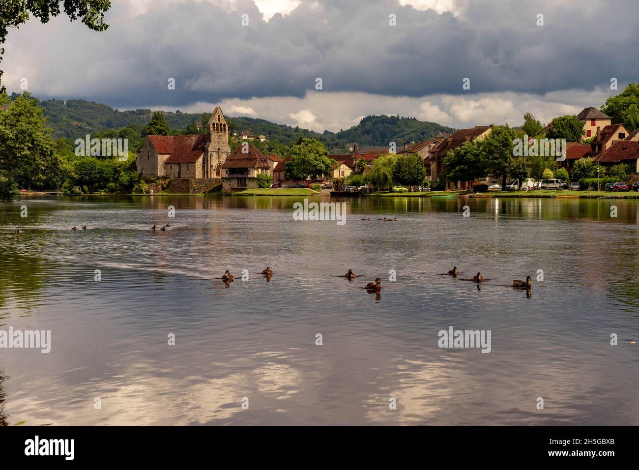 Il villaggio di Beaulieu sur Dordogne, in Francia Foto Stock