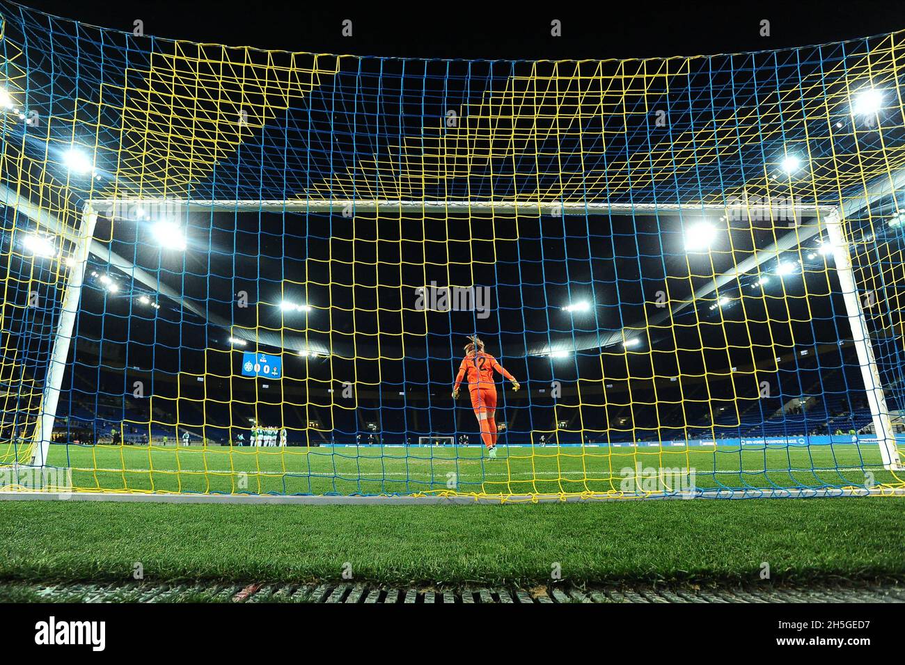 KHARKIV, UCRAINA - 9 NOVEMBRE 2021: La partita Women Champions League WFC Kharkiv vs WFC Breidablik Foto Stock