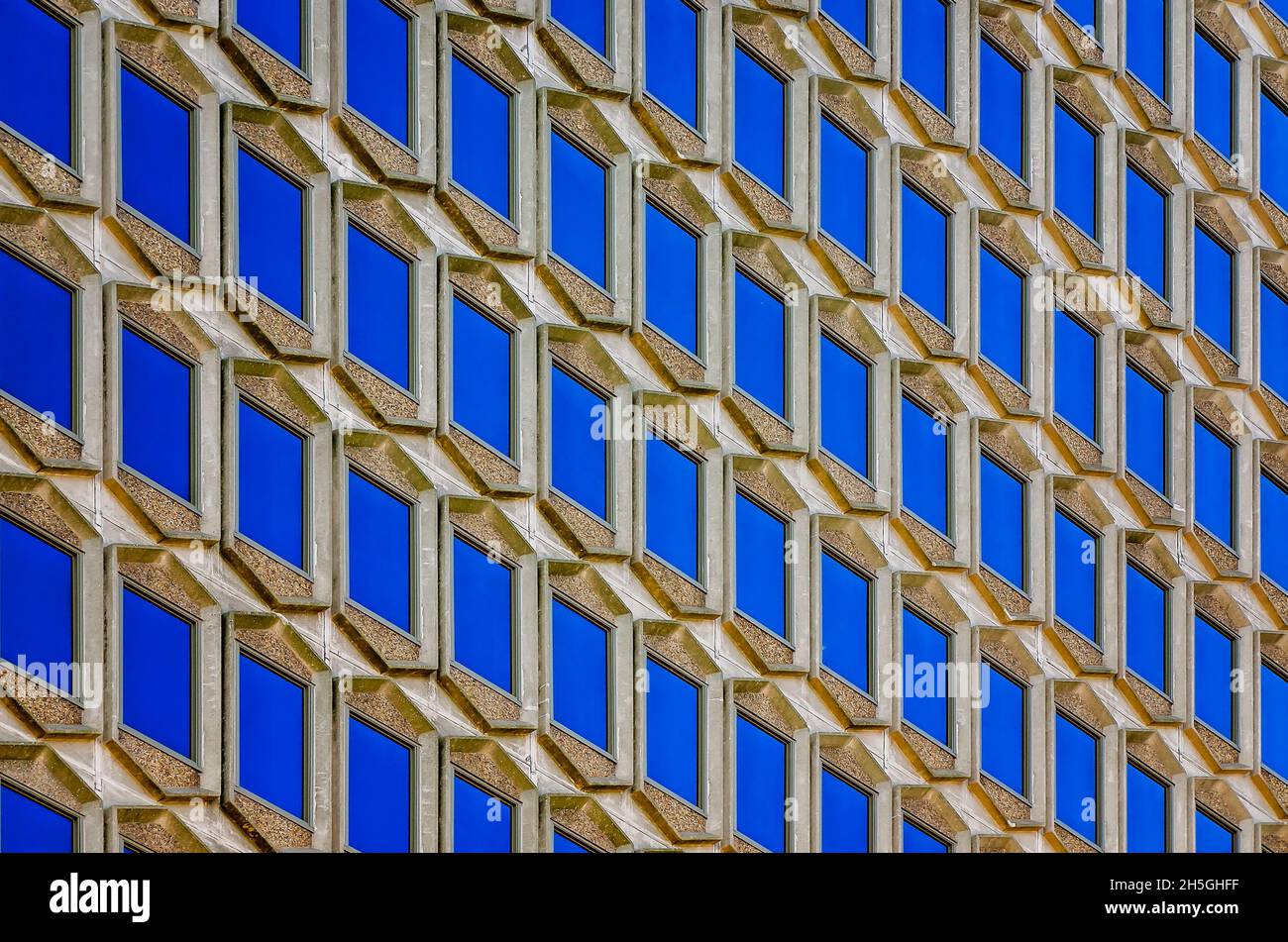 Il RSA Trustmark Building, noto anche come AmSouth Bank Building, GM Building e RSA-BankTrust Building, è raffigurato a Mobile, Alabama. Foto Stock