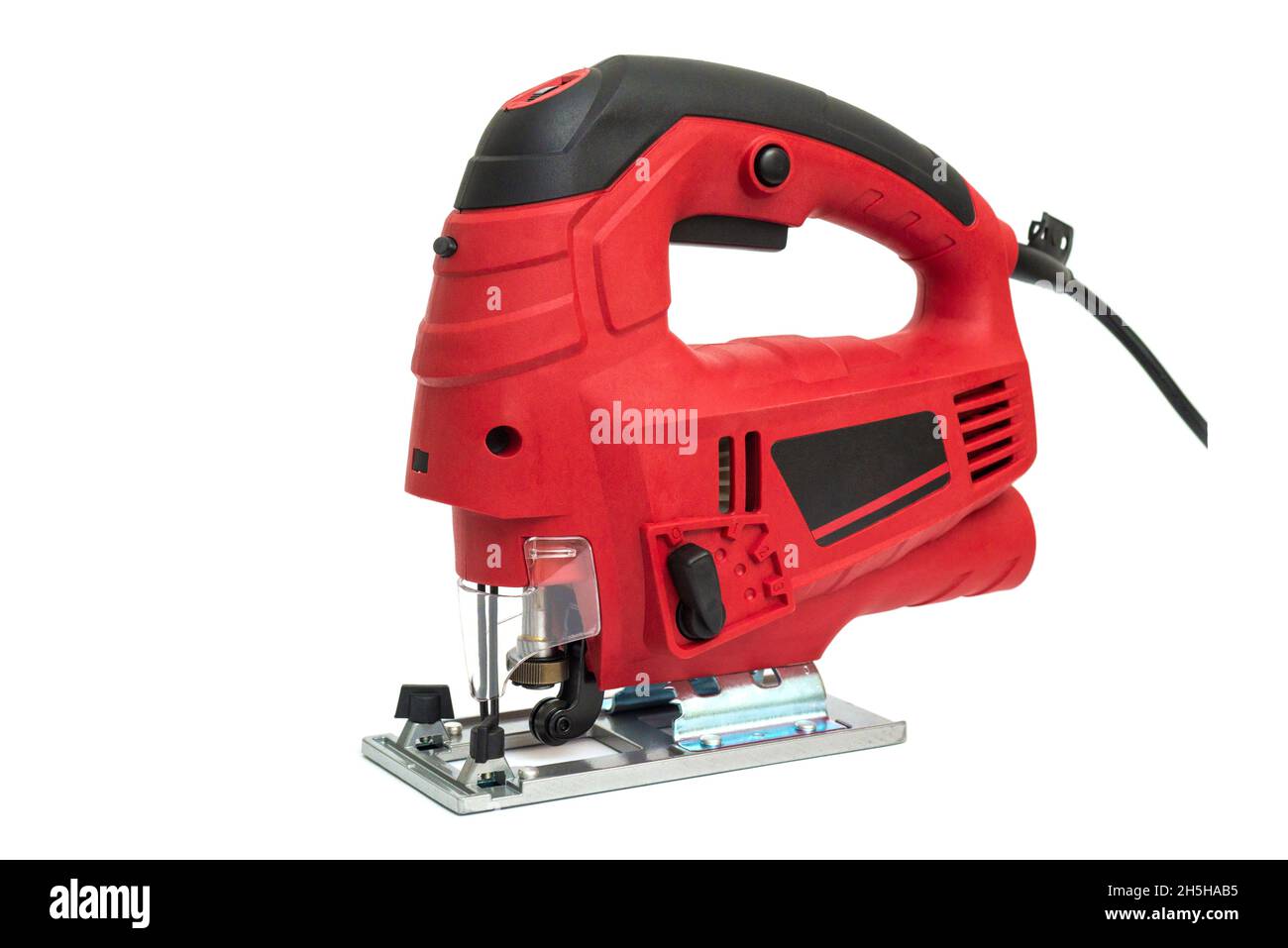 Un utensile elettrico seghetto alternativo isolato su sfondo bianco. Sega elettrica a maschera. Sega elettrica professionale isolata su sfondo bianco. Seghetto alternativo elettrico su un Foto Stock