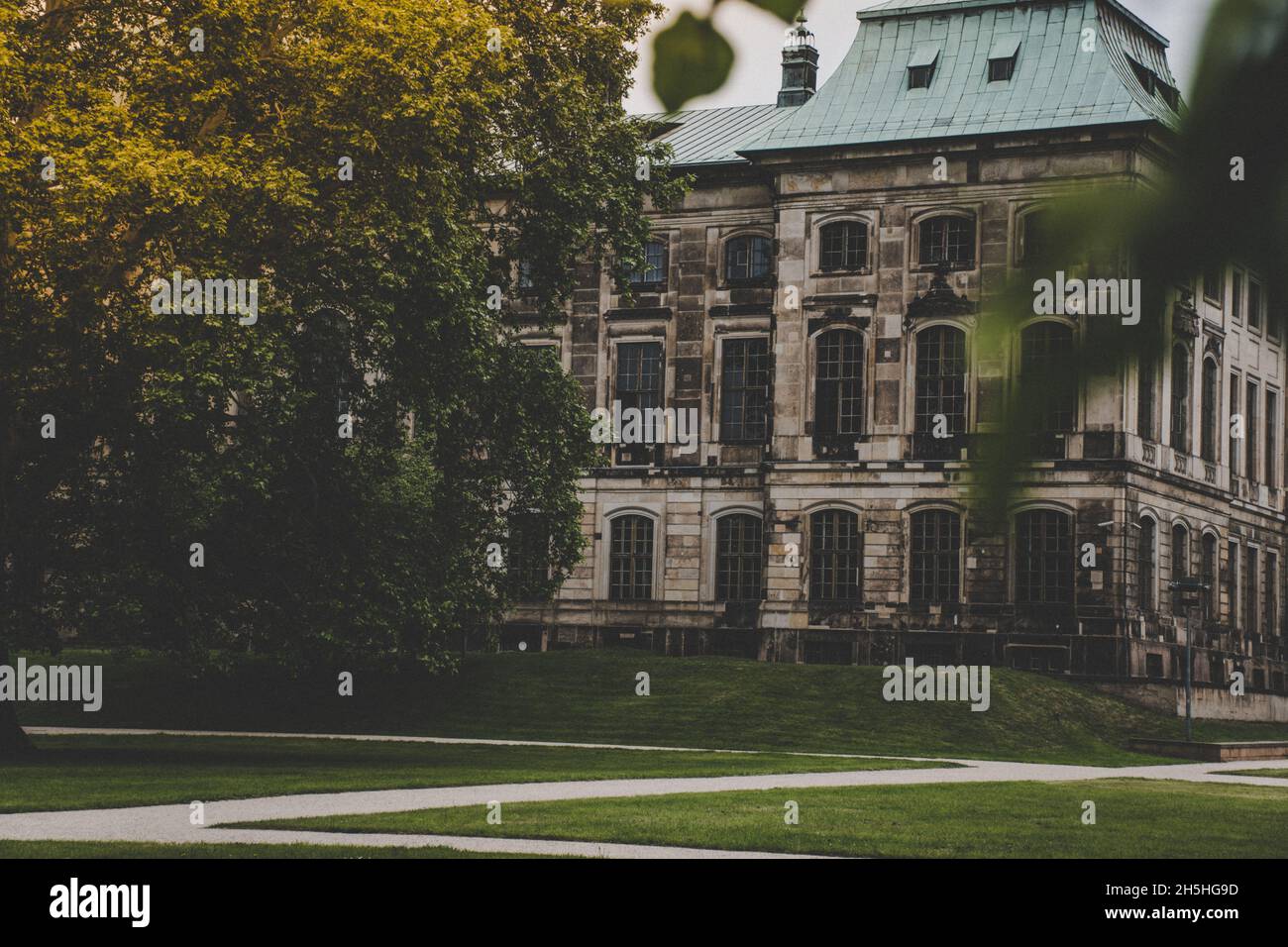 20 maggio 2019 Dresda, Germania - Japanisches Palais (palazzo giapponese), l'edificio e giardino formale Foto Stock