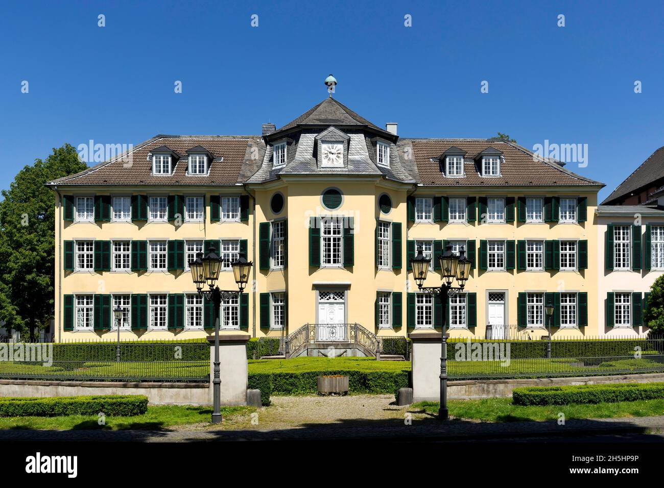 La fabbrica tessile di Cromford, palazzo dell'ex mulino a filatura, primo complesso di fabbrica sulla terraferma europea, oggi Museo industriale della Foto Stock