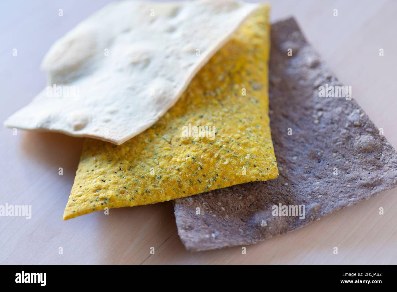 Crypbread di grano, tipi differenti di cracker di cereali Foto Stock