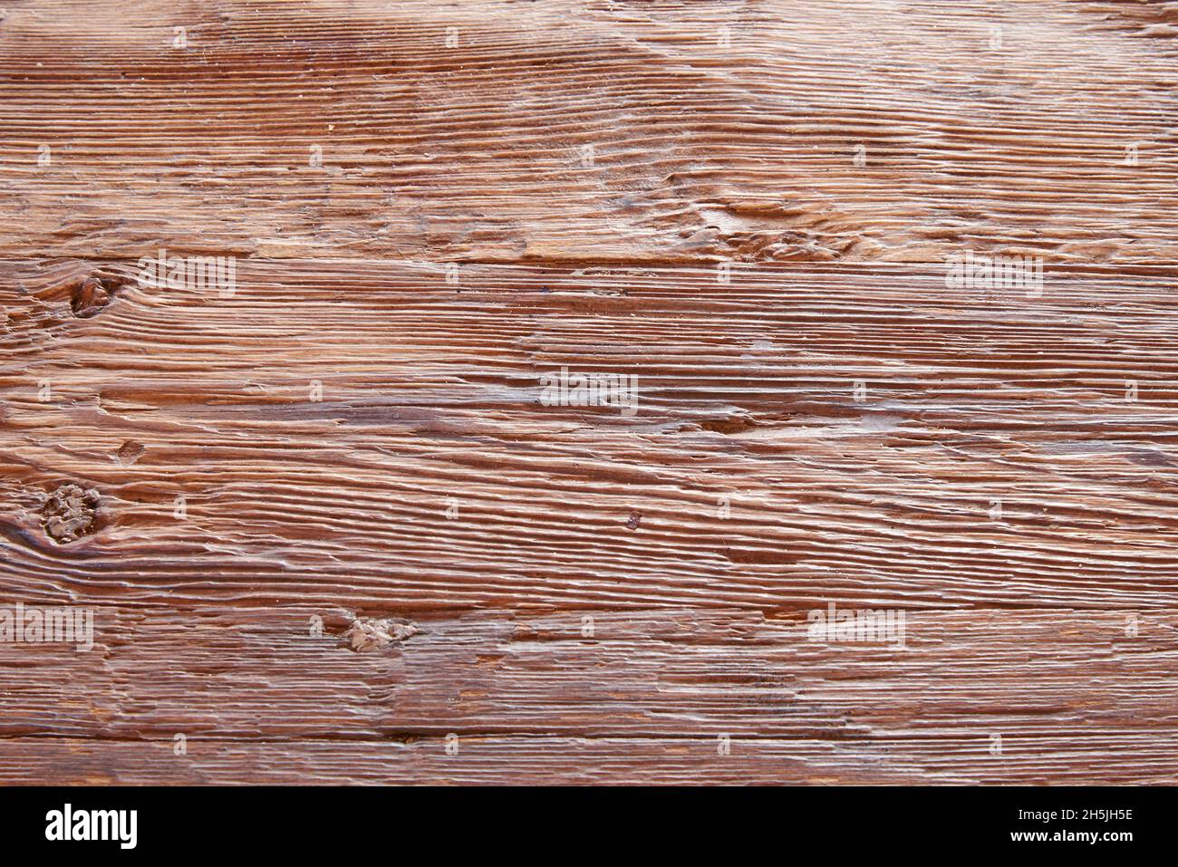 Particolare di una vista da tavolo in legno di noce testurizzato dall'alto Foto Stock