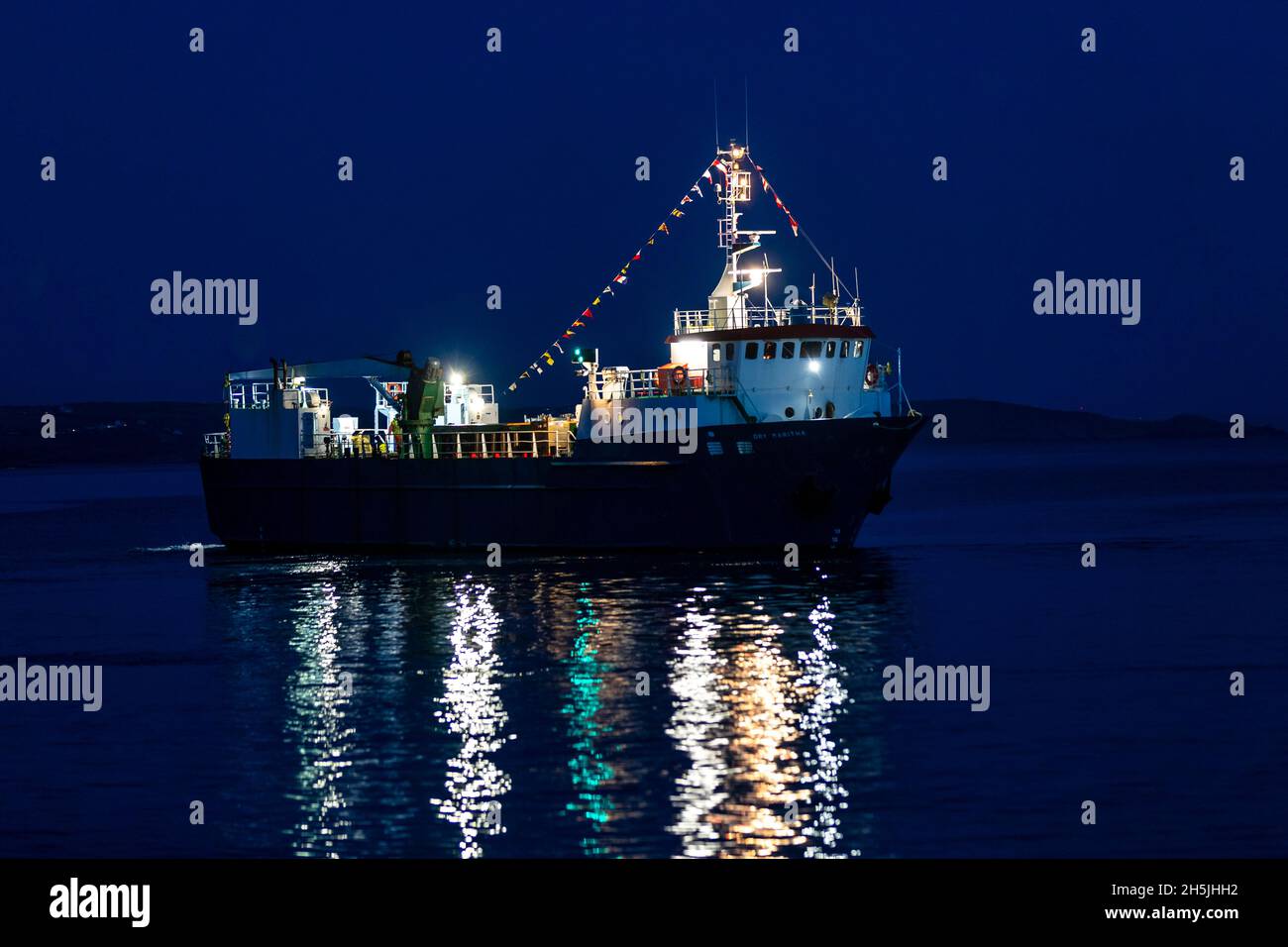 Generale nave da carico il Gry Maritha appena fuori dal porto di Penzance. Cornovaglia. Foto Stock
