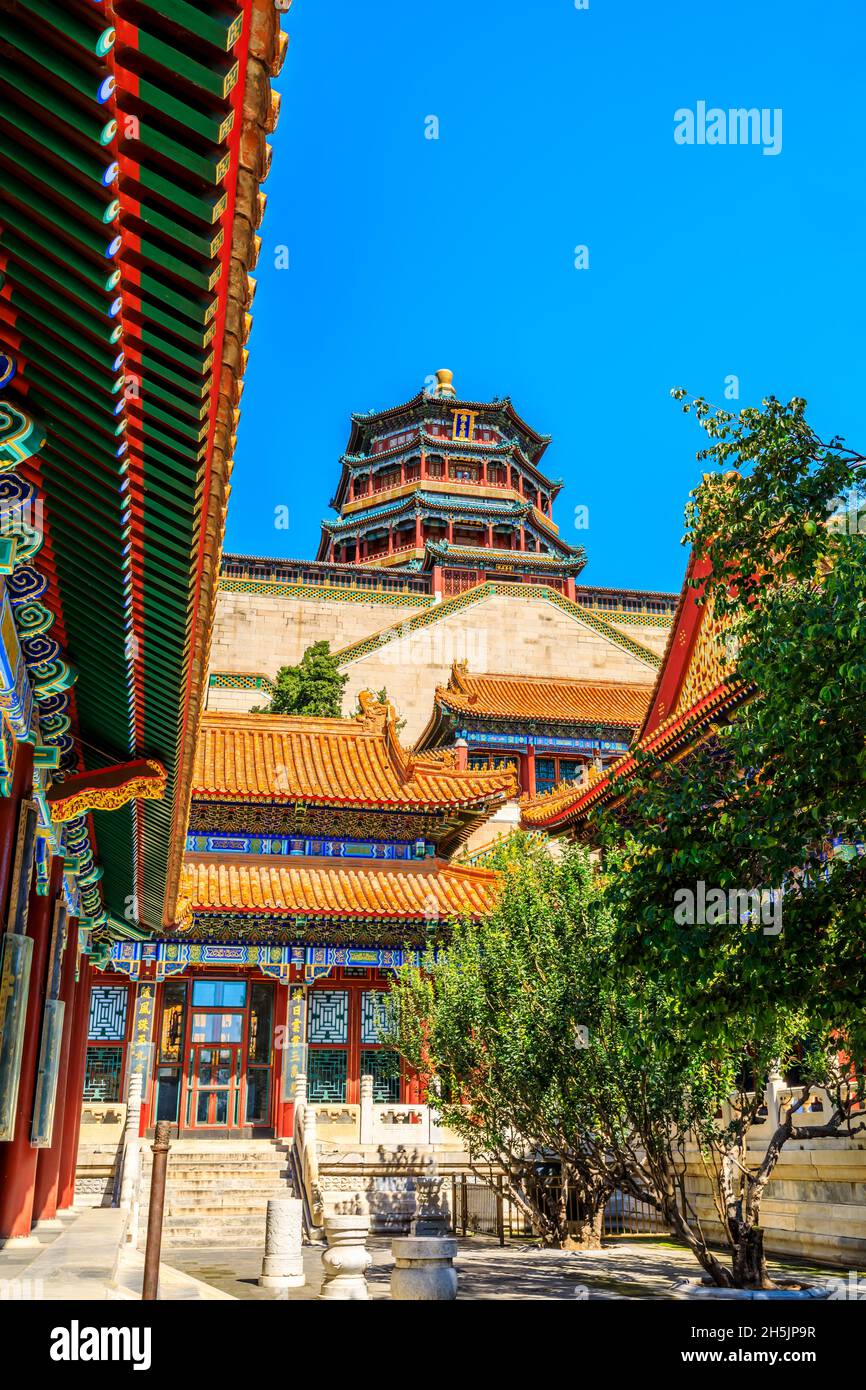 Palazzo d'Estate Imperiale a Pechino, Cina. Gli antichi giardini imperiali. Foto Stock
