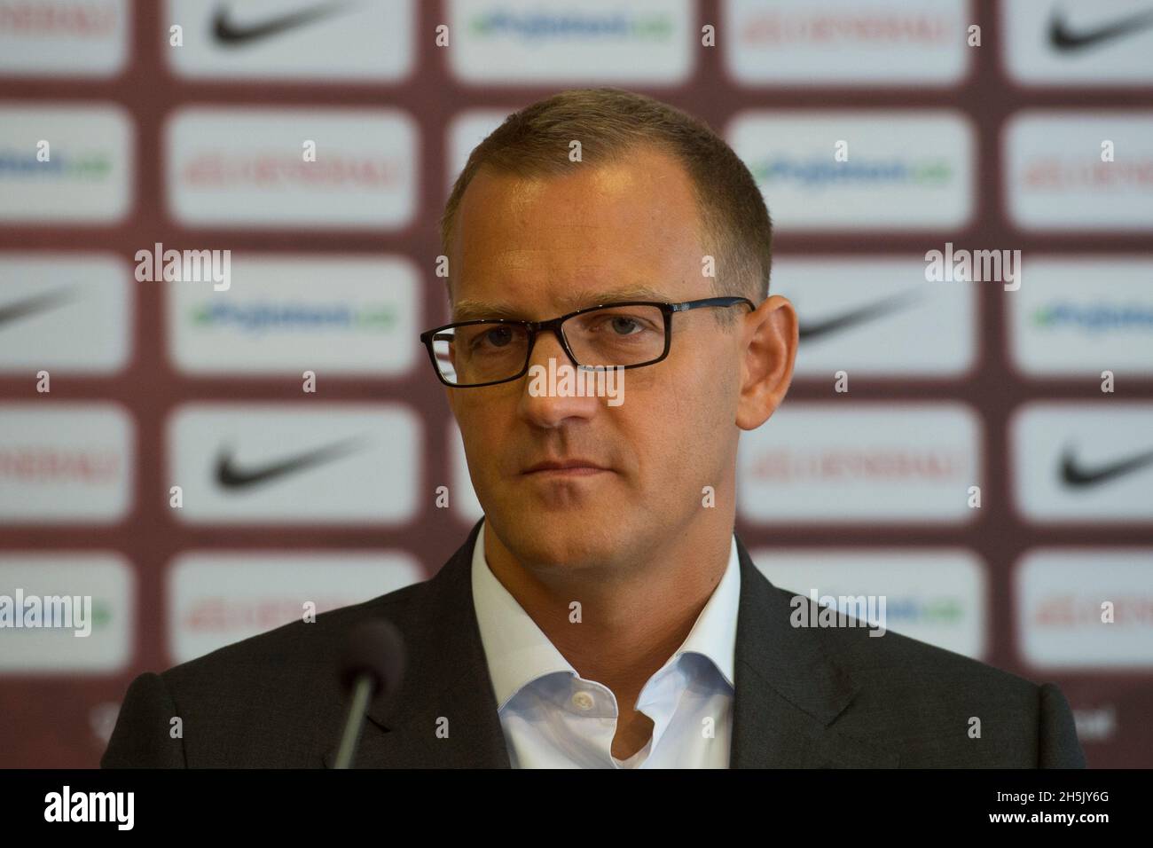 Kretinsky, proprietario di Sparta Praha, è diventato co-proprietario del club di calcio britannico West Ham United. Le sue partecipazioni del 1890 comprarono il 27% delle sue azioni, Novembe Foto Stock