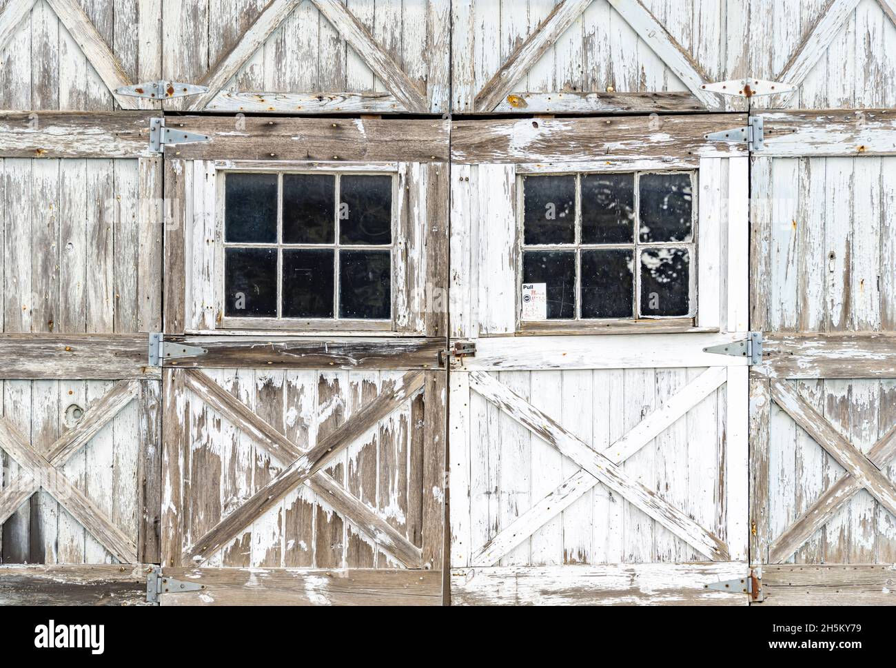 set di vecchie porte per fienile Foto Stock