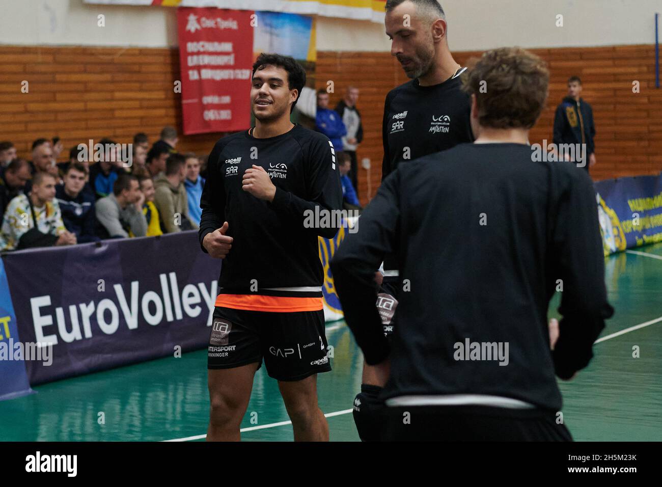 KHARKIV, UCRAINA - 10 NOVEMBRE 2021: La partita di pallavolo della CEV Challenge Cup VSC Law Academy contro VCA AMSTETTEN Foto Stock