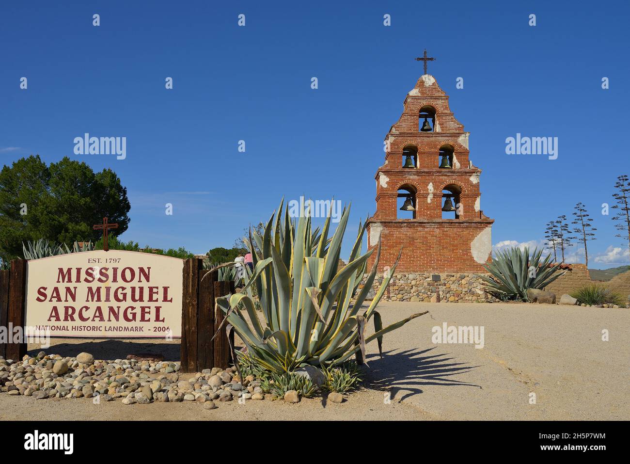 La Missione storica San Miguel Arcángel fondata nel 1797, San Miguel CA Foto Stock