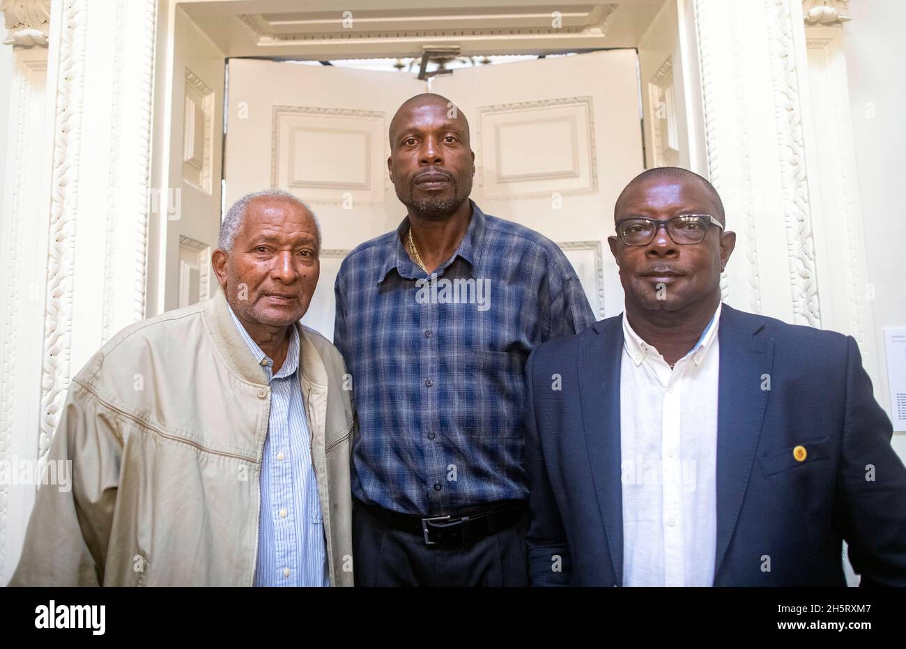 pic mostra: Tre grandi e cavalieri d'Antigua dell'India occidentale Sir Curtly Ambrose, Sir Richie Richardson e Sir Andy Roberts al Ro Foto Stock