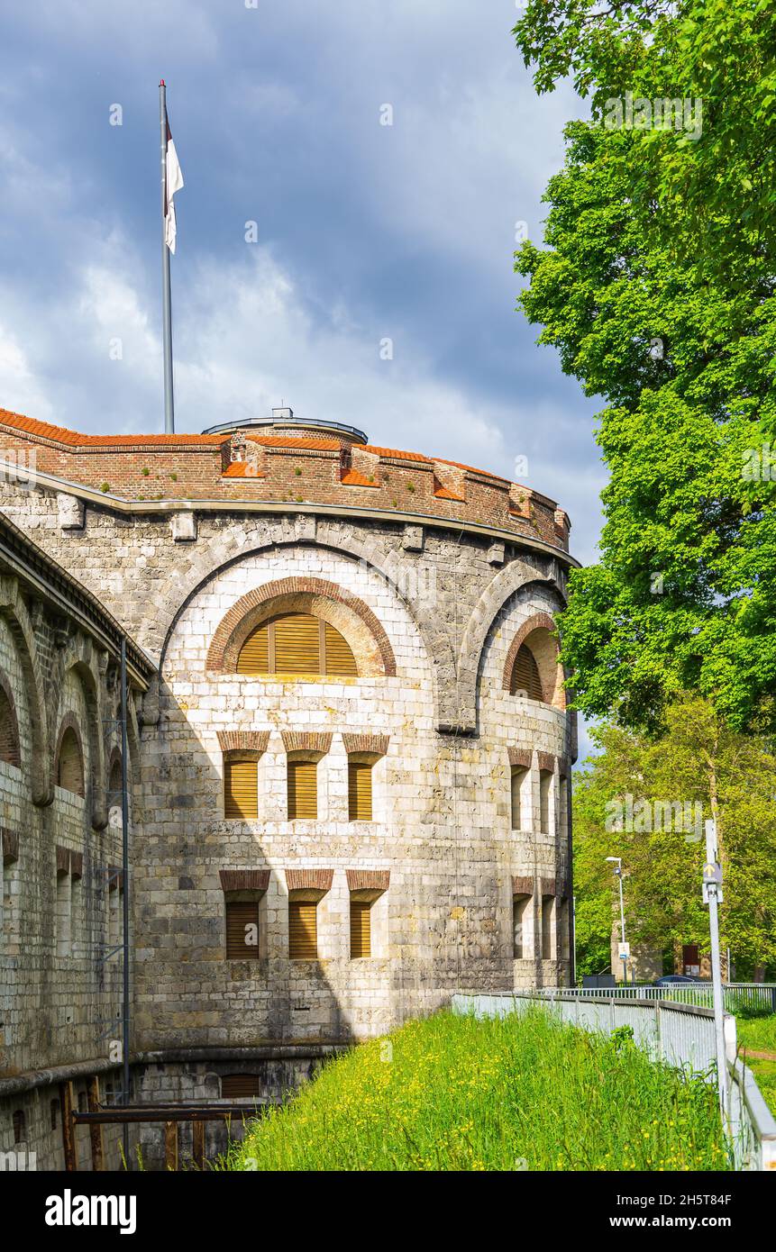 Ulm, Baden-Württemberg, Germania: La cittadella in pietra di Wilhelmsburg sulla collina di Michelsberg, parte del BundesFestung Ulm. Foto Stock