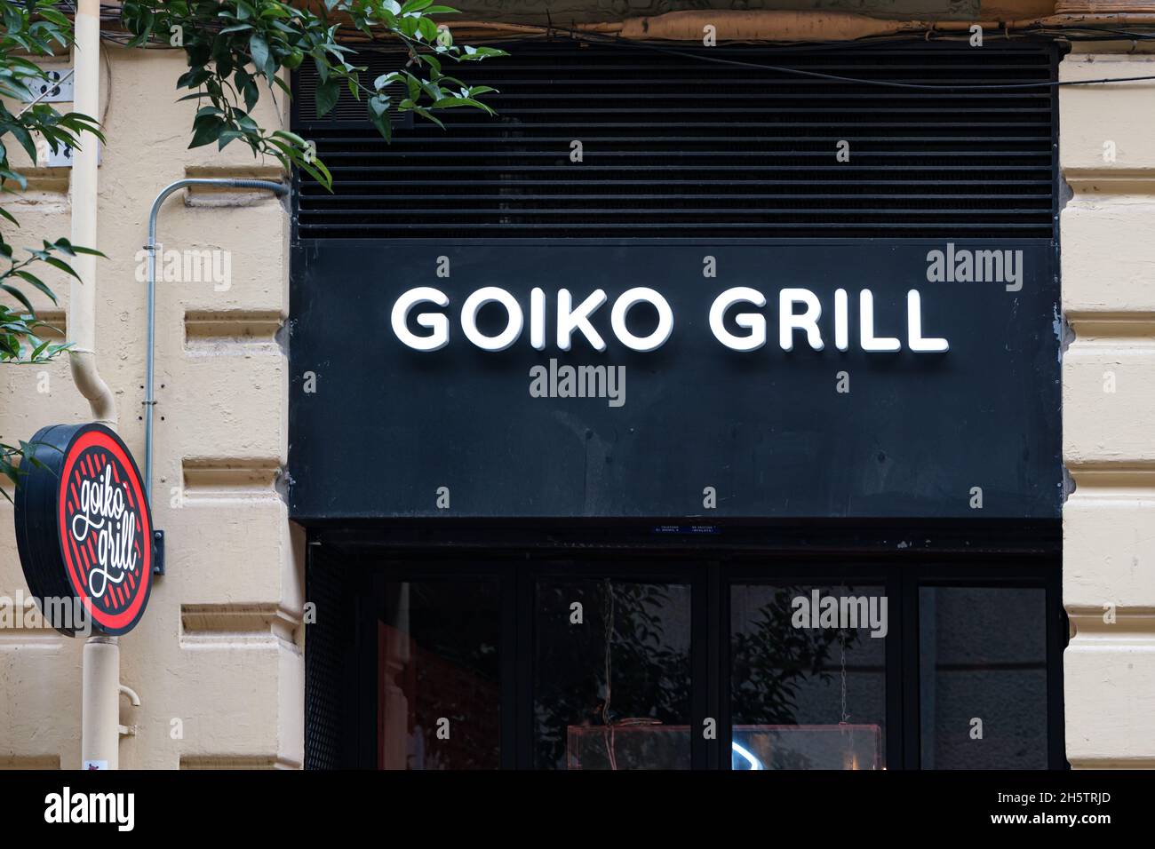 VALENCIA, SPAGNA - 10 NOVEMBRE 2021: Goiko Grill è una catena spagnola di ristoranti gastronomici americani Foto Stock