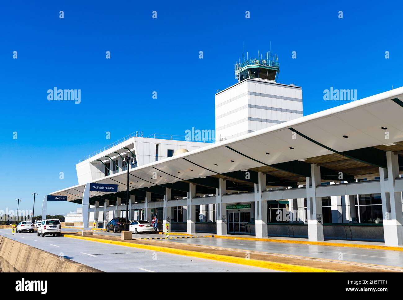Jackson, MS - 31 ottobre 2021: Aeroporto internazionale Jackson Medgar Wiley Evers Foto Stock