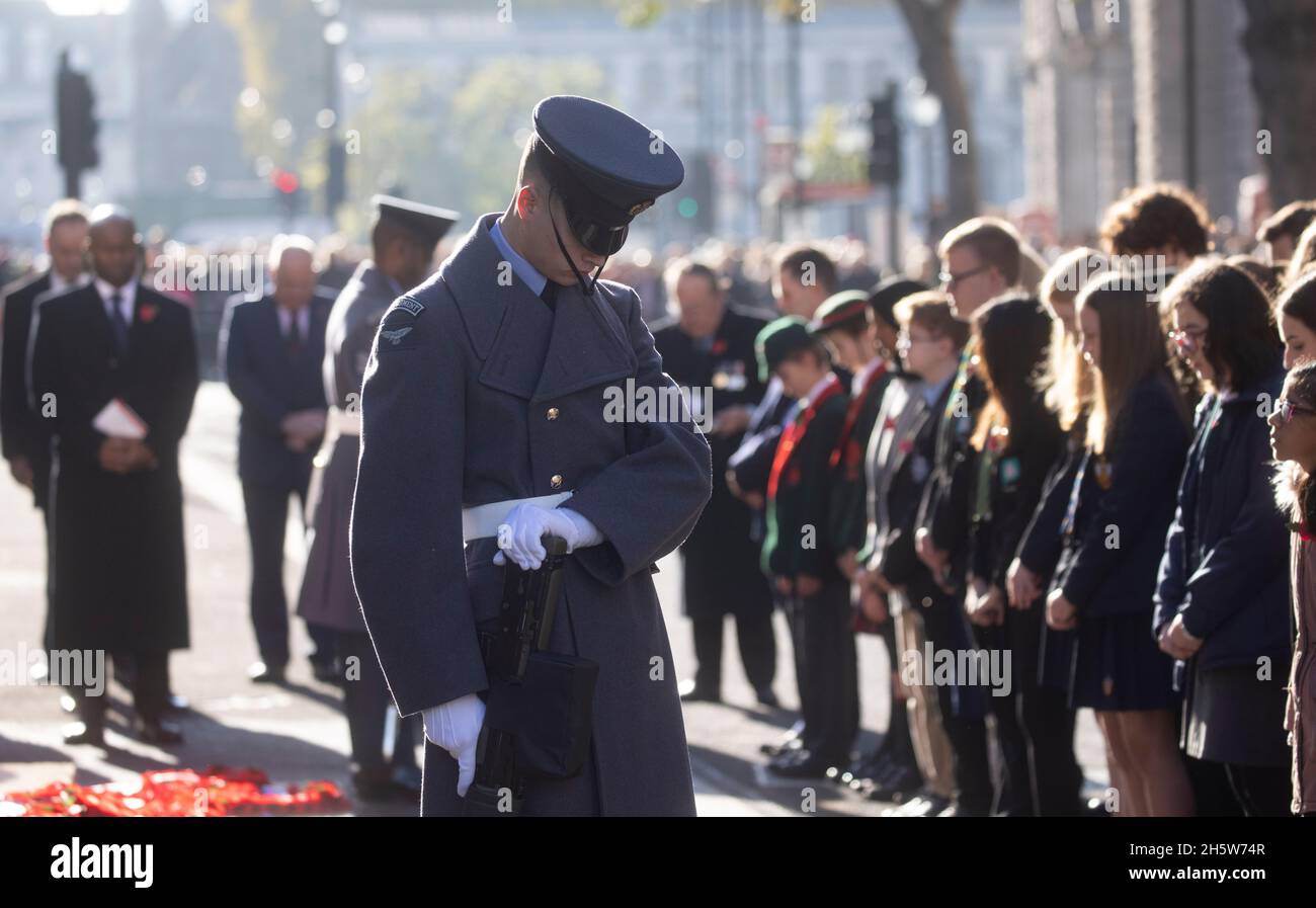 Londra, Regno Unito. 11 Nov 2021. Servizio di memoria al Cenotaph. Credit: Mark Thomas/Alamy Live News Foto Stock